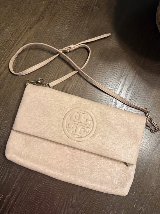 Tory Burch Handbags - Tory Burch beige crossbody